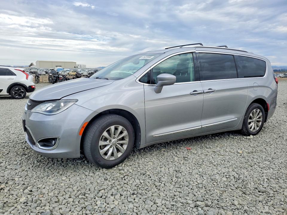 Auction sale of the 2019 Chrysler Pacifica, vin: 2C4RC1BG5KR583284, lot number: 61622096