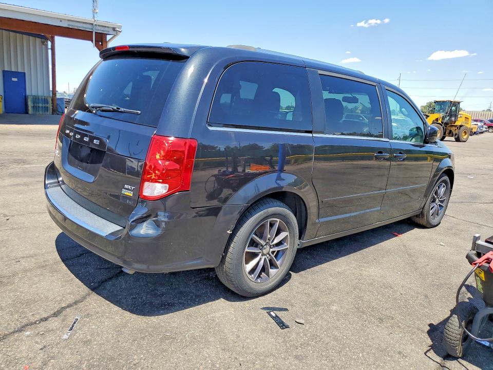 62032286 :رقم المزاد ، 2C4RDGCG0HR848264 vin ، 2017 Dodge Grand Caravan مزاد بيع