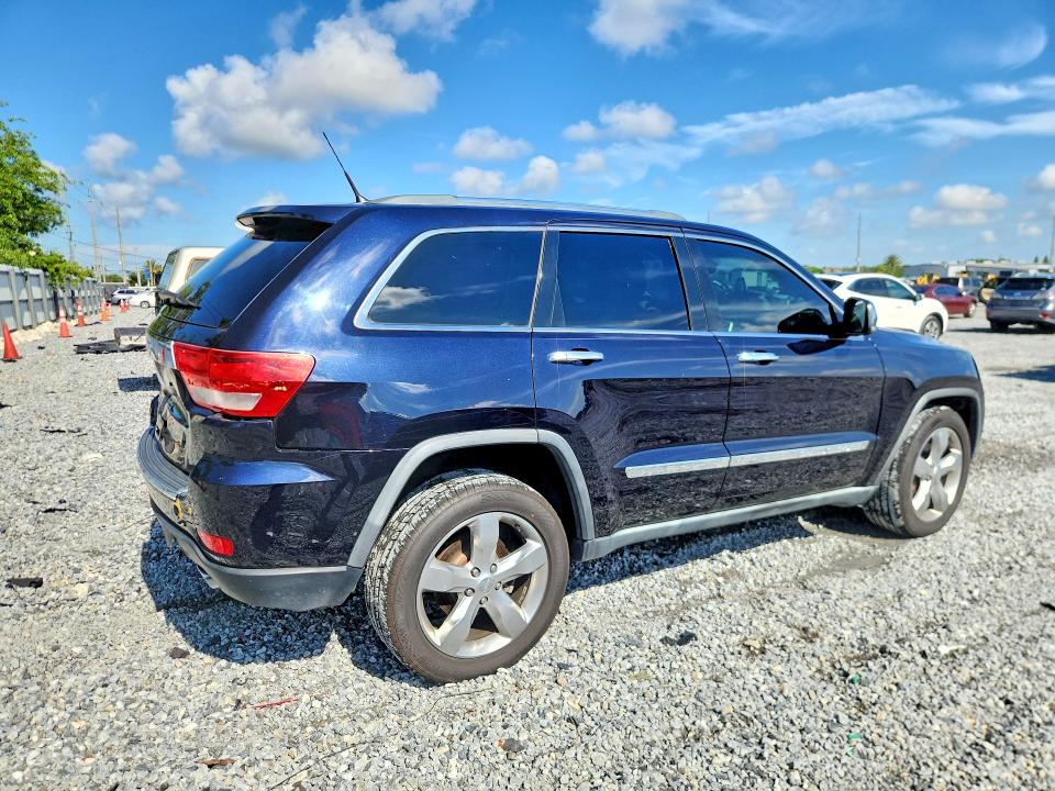 73341845 :رقم المزاد ، 1J4RR5GT3BC501308 vin ، 2011 Jeep Grand Cherokee مزاد بيع