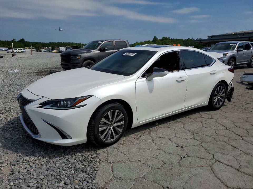 62083286 :رقم المزاد ، 58ABZ1B17KU048976 vin ، 2019 Lexus Es مزاد بيع