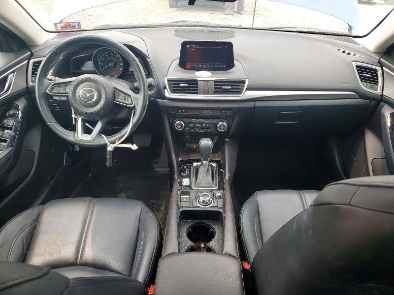 2018 Mazda 3 მანქანა იყიდება აუქციონზე, vin: 3MZBN1V3XJM179677, აუქციონის ნომერი: 61413356