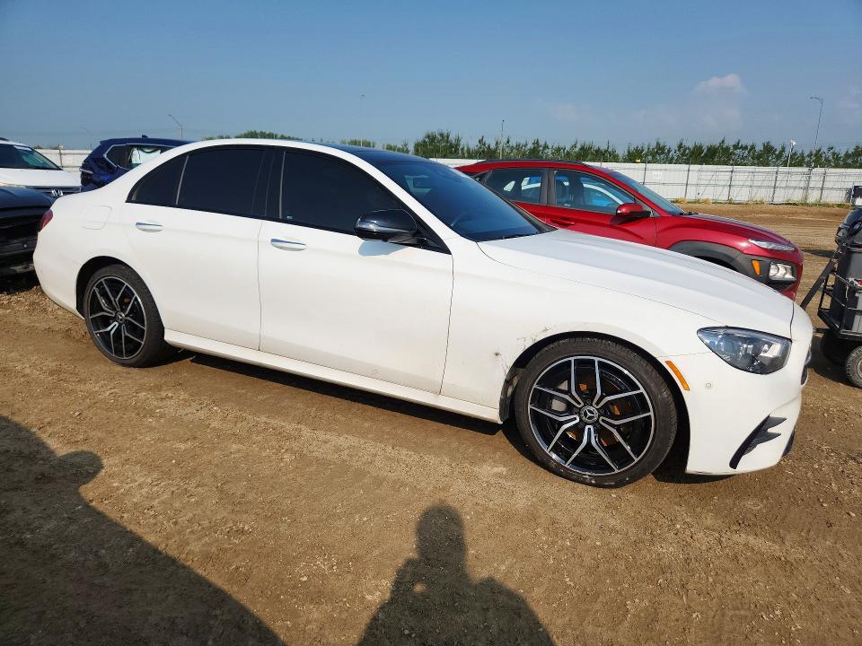 61610686 :رقم المزاد ، W1KZF8EB8NB071589 vin ، 2022 Mercedes-benz E مزاد بيع