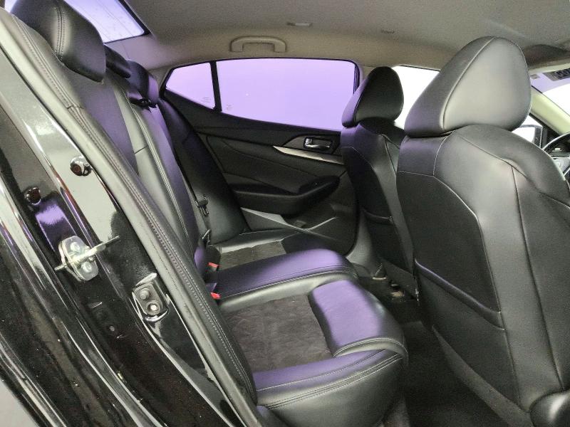 85995185 :رقم المزاد ، 1N4AA6AP5HC410132 vin ، 2017 Nissan Maxima مزاد بيع