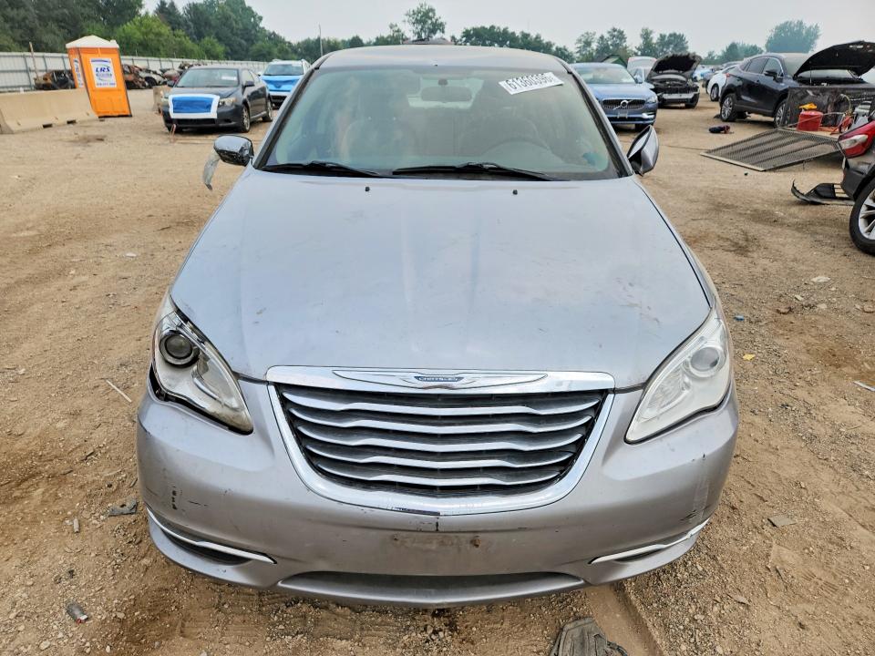 61360396 :رقم المزاد ، 1C3CCBAB0EN122128 vin ، 2014 Chrysler 200 مزاد بيع