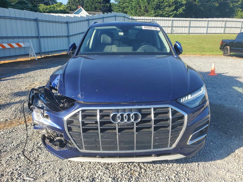 Продаж на аукціоні авто 2021 Audi Q5, vin: WA1CAAFY3M2077043, номер лоту: 60000136