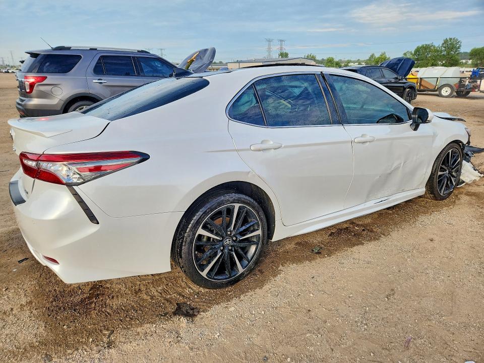 Aukcja sprzedaży 2018 Toyota Camry, vin: 4T1BZ1HK5JU019885, numer aukcji: 60896526