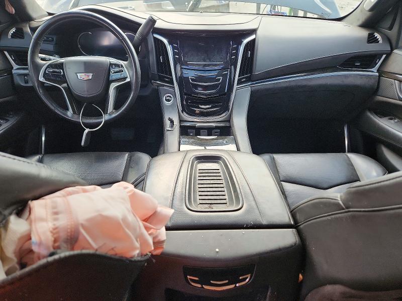 63509956 :رقم المزاد ، 1GYS4KKJ2LR112209 vin ، 2020 Cadillac Escalade مزاد بيع