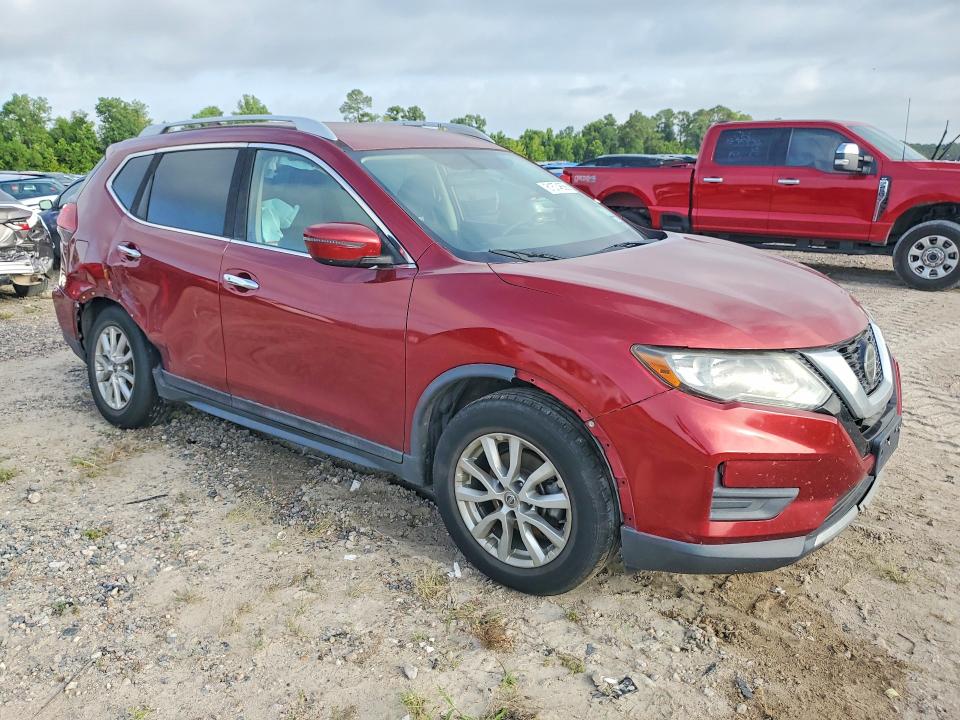 61574656 :رقم المزاد ، 5N1AT2MT1JC821258 vin ، 2018 Nissan Rogue مزاد بيع