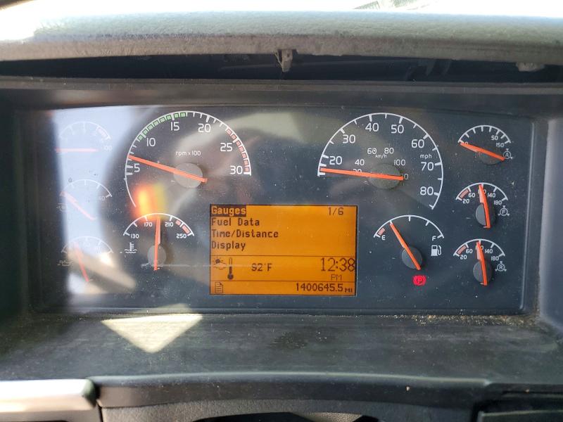 63681456 :رقم المزاد ، 4V4NC9GH35N374503 vin ، 2005 Volvo Vn مزاد بيع