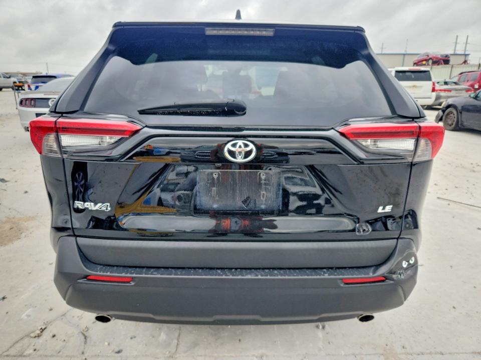 Продаж на аукціоні авто 2021 Toyota Rav4, vin: 2T3H1RFV7MC141030, номер лоту: 61344706