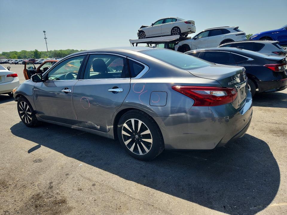 59305626 :رقم المزاد ، 1N4AL3AP6JC225487 vin ، 2018 Nissan Altima مزاد بيع