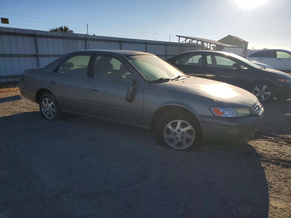 1998 Toyota Camry მანქანა იყიდება აუქციონზე, vin: JT2BF22K1W0112230, აუქციონის ნომერი: 62393676