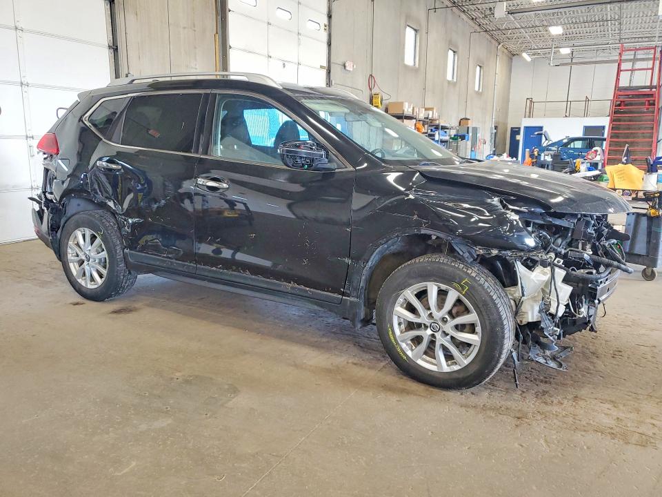 60697466 :رقم المزاد ، KNMAT2MV2JP603473 vin ، 2018 Nissan Rogue مزاد بيع