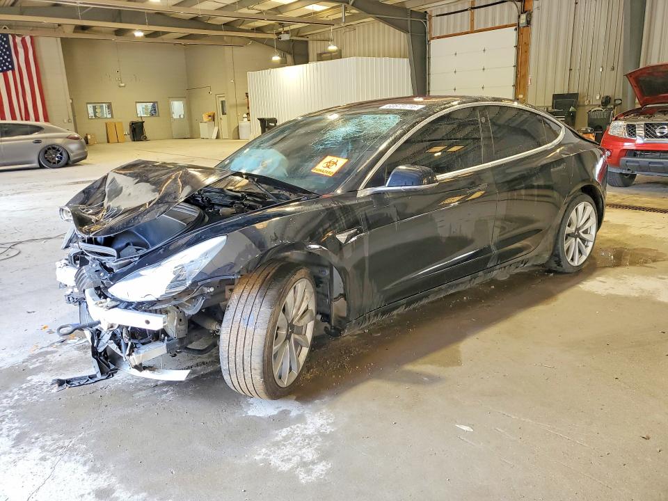 Продажа на аукционе авто 2018 Tesla Model 3, vin: 5YJ3E1EA4JF176302, номер лота: 60870716