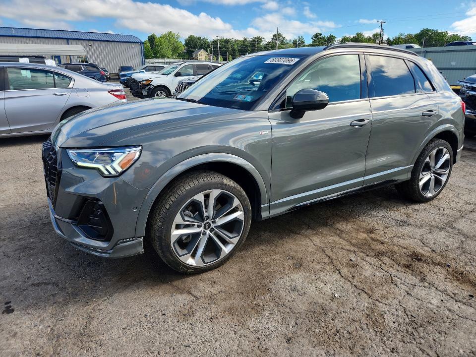 60307096 :رقم المزاد ، WA1EECF34M1117603 vin ، 2021 Audi Q3 مزاد بيع