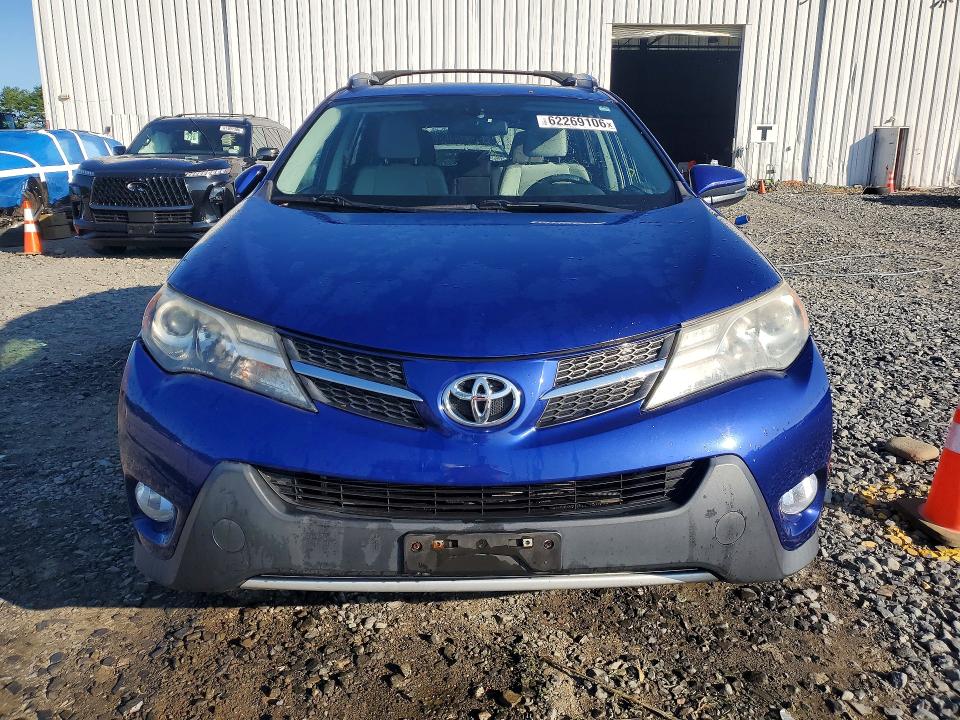 62269106 :رقم المزاد ، 2T3RFREV8FW366825 vin ، 2015 Toyota Rav4 مزاد بيع