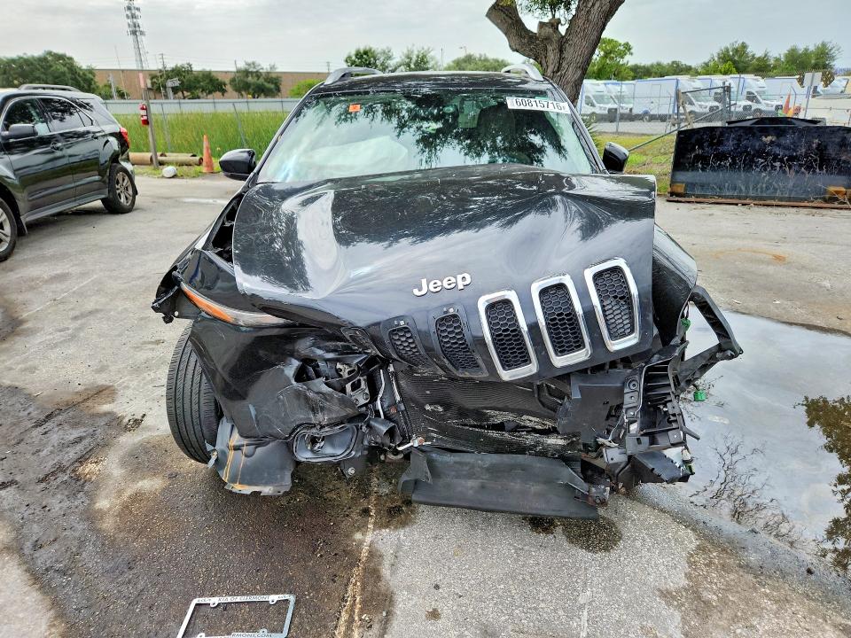 60815716 :رقم المزاد ، 1C4PJLDB4GW242919 vin ، 2016 Jeep Cherokee مزاد بيع