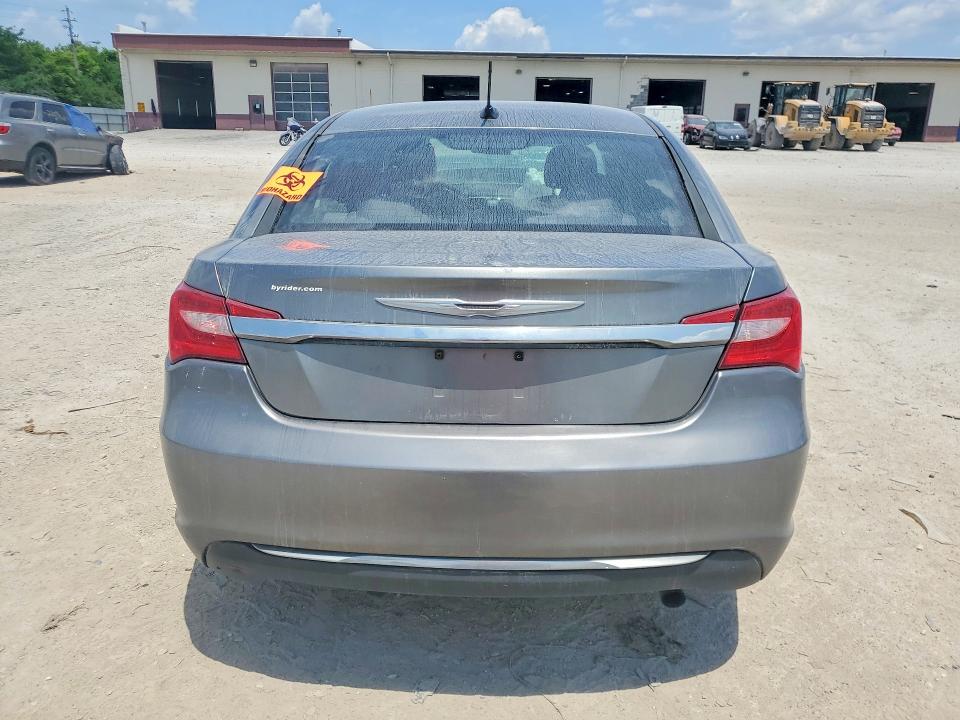 59332466 :رقم المزاد ، 1C3CCBAB3DN635579 vin ، 2013 Chrysler 200 مزاد بيع