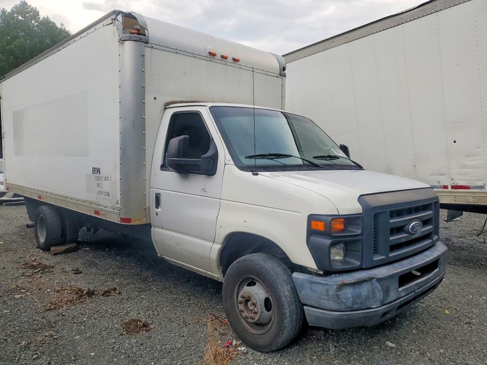 59849756 :رقم المزاد ، 1FDWE3FL3FDA22375 vin ، 2015 Ford Econoline مزاد بيع