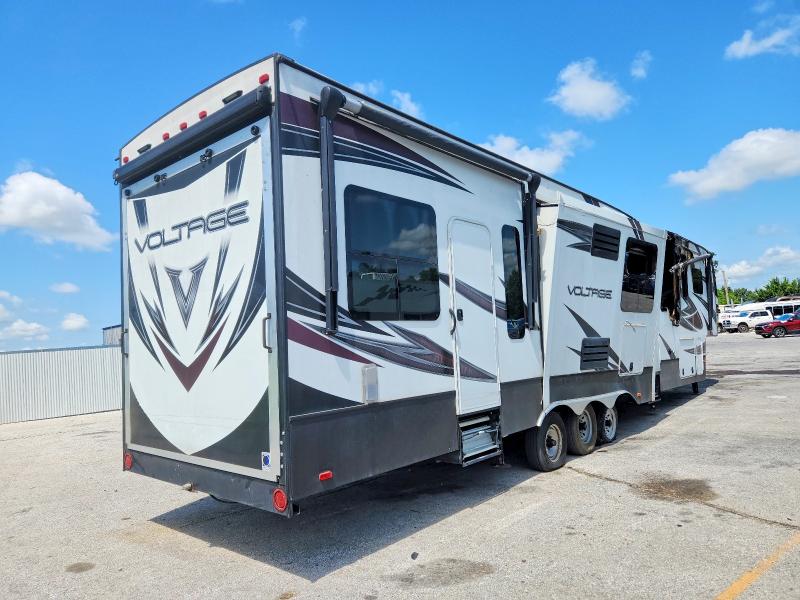 58017446 :رقم المزاد ، 4YDF39736GZ990841 vin ، 2016 Dutchmen Voltage 3970 مزاد بيع