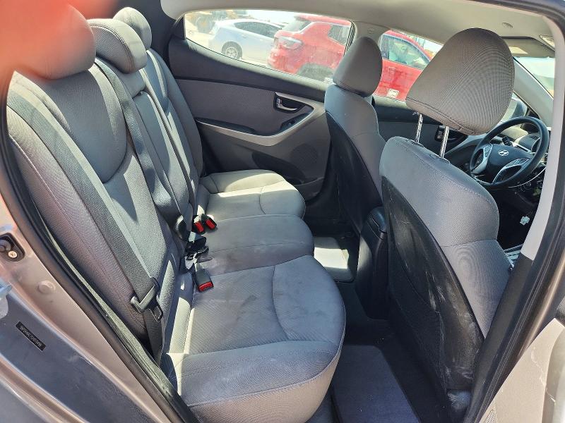 61774336 :رقم المزاد ، 5NPDH4AE7CH070498 vin ، 2012 Hyundai Elantra مزاد بيع