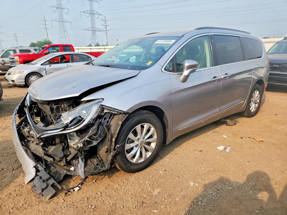 2017 Chrysler Pacifica მანქანა იყიდება აუქციონზე, vin: 2C4RC1BG8HR823839, აუქციონის ნომერი: 61135886