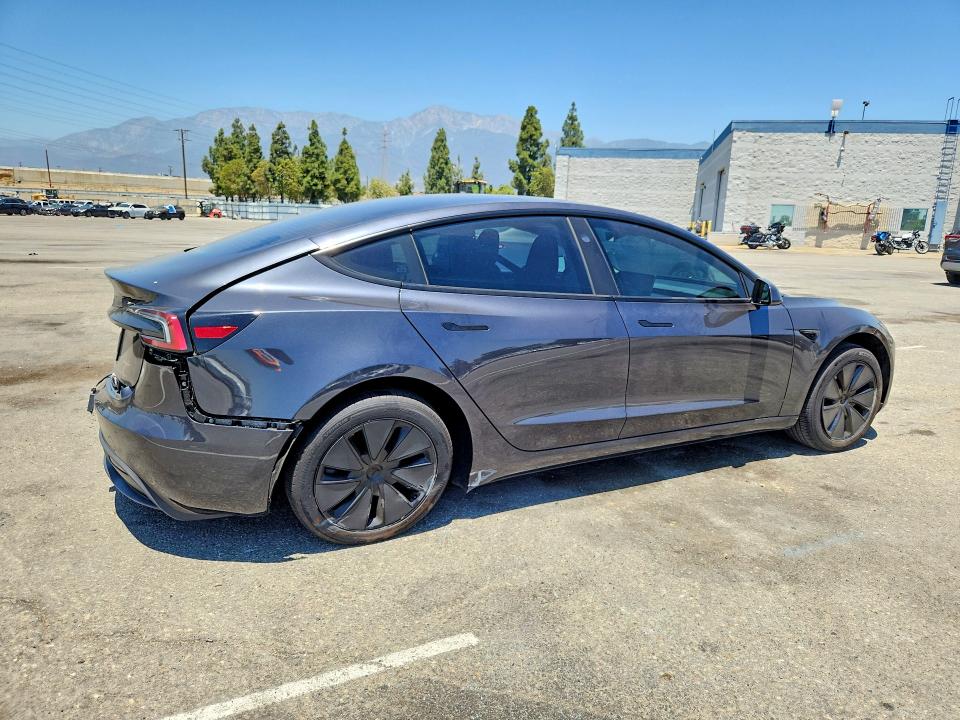 62286636 :رقم المزاد ، 5YJ3E1EA8SF058979 vin ، 2025 Tesla Model 3 مزاد بيع