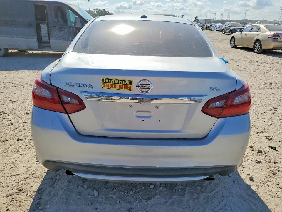 59912736 :رقم المزاد ، 1N4AL3APXJC140877 vin ، 2018 Nissan Altima مزاد بيع