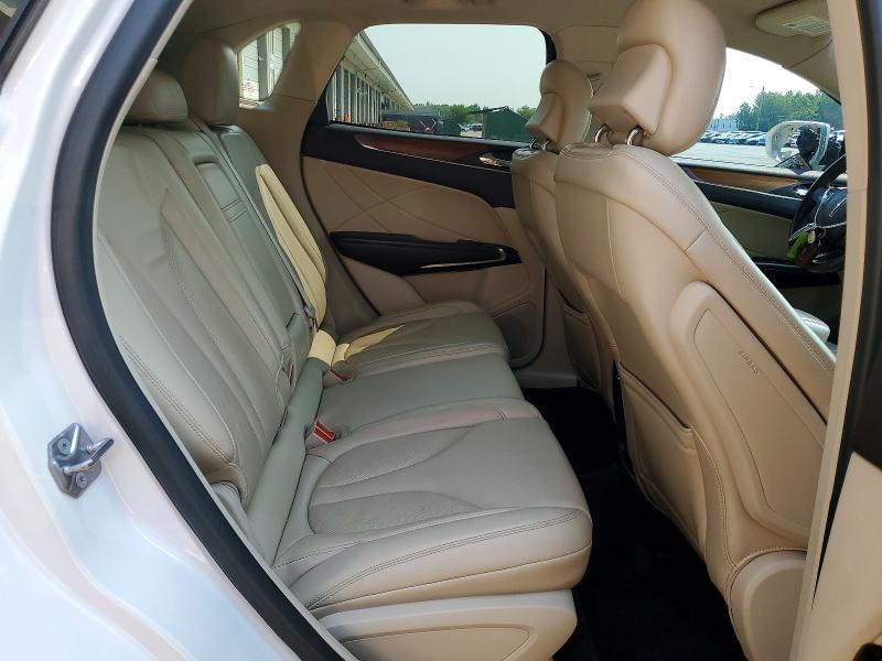 Продажа на аукционе авто 2017 Lincoln Mkc, vin: 5LMCJ2C91HUL46815, номер лота: 62604246