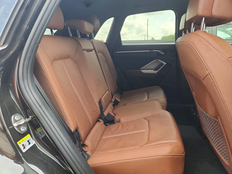 85623085 :رقم المزاد ، WA1DECF3XN1139067 vin ، 2022 Audi Q3 مزاد بيع