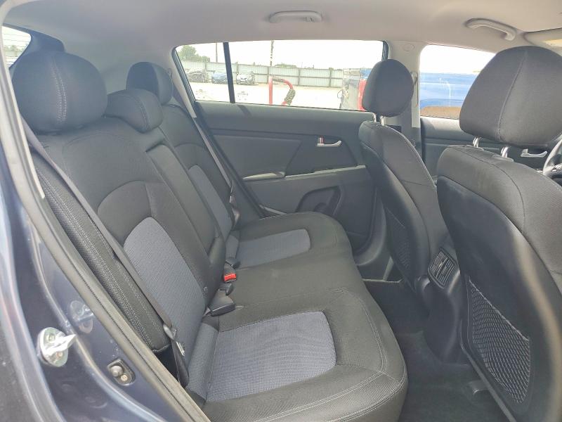 60794826 :رقم المزاد ، KNDPB3AC2F7730088 vin ، 2015 Kia Sportage مزاد بيع