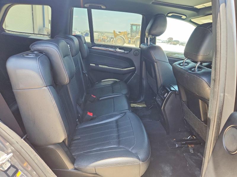61955516 :رقم المزاد ، 4JGDF6EE6HA981041 vin ، 2017 Mercedes-benz Gls مزاد بيع
