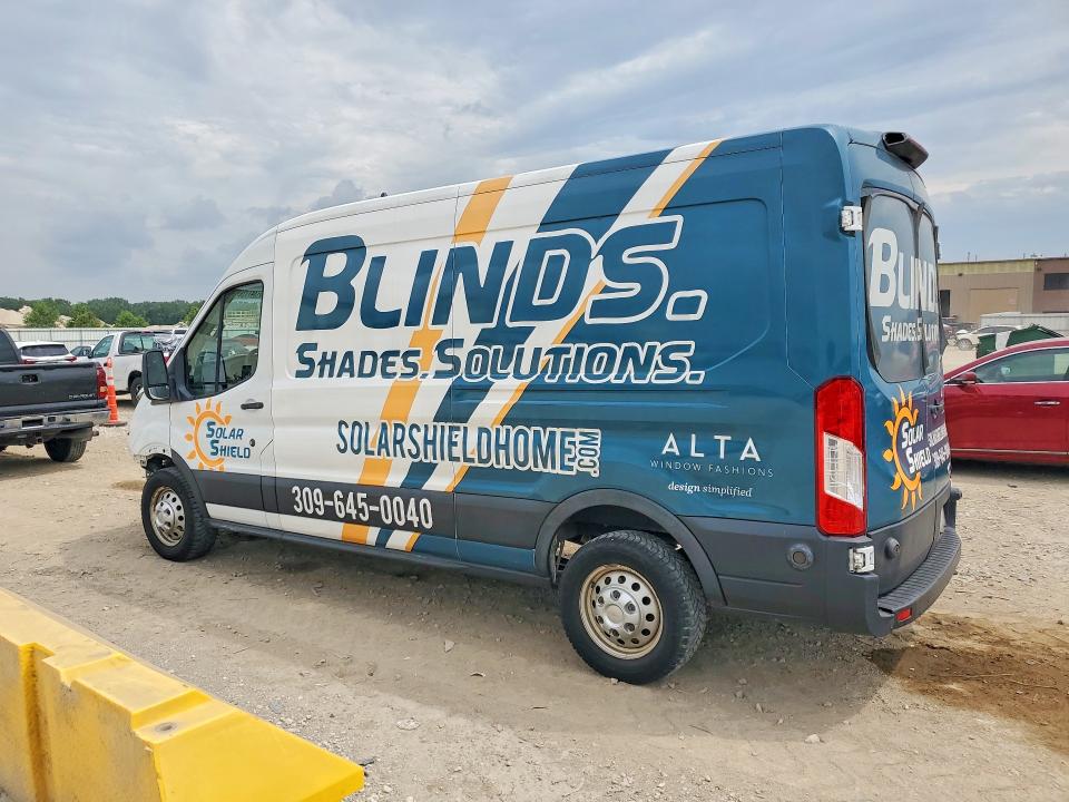 61347726 :رقم المزاد ، 1FTBR2C87LKA07290 vin ، 2020 Ford Transit مزاد بيع