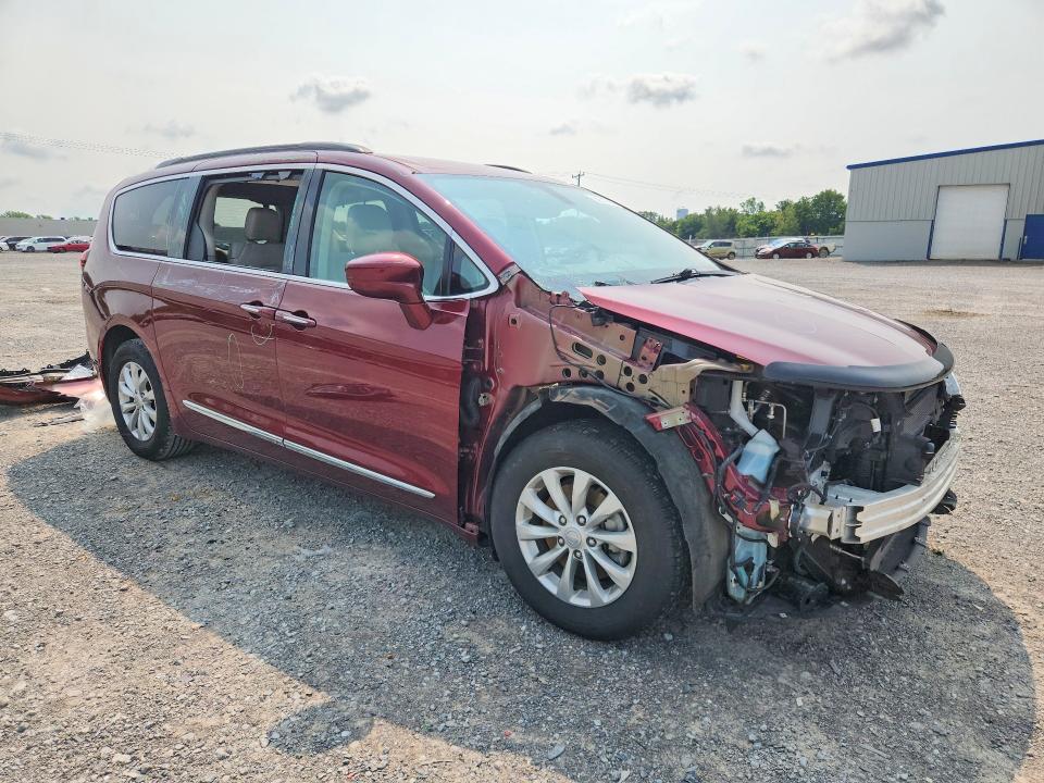 62747786 :رقم المزاد ، 2C4RC1BG3HR837535 vin ، 2017 Chrysler Pacifica مزاد بيع