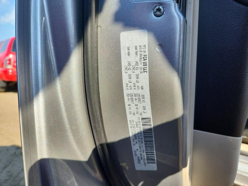 60665736 :رقم المزاد ، 2C4RC1H72HR500703 vin ، 2017 Chrysler Pacifica مزاد بيع