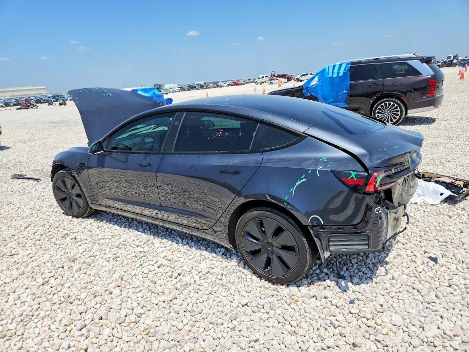 61541686 :رقم المزاد ، 5YJ3E1EA1SF010434 vin ، 2025 Tesla Model 3 مزاد بيع