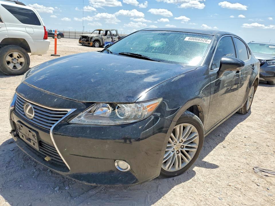 60066526 :رقم المزاد ، JTHBK1GG1F2208931 vin ، 2015 Lexus Es مزاد بيع