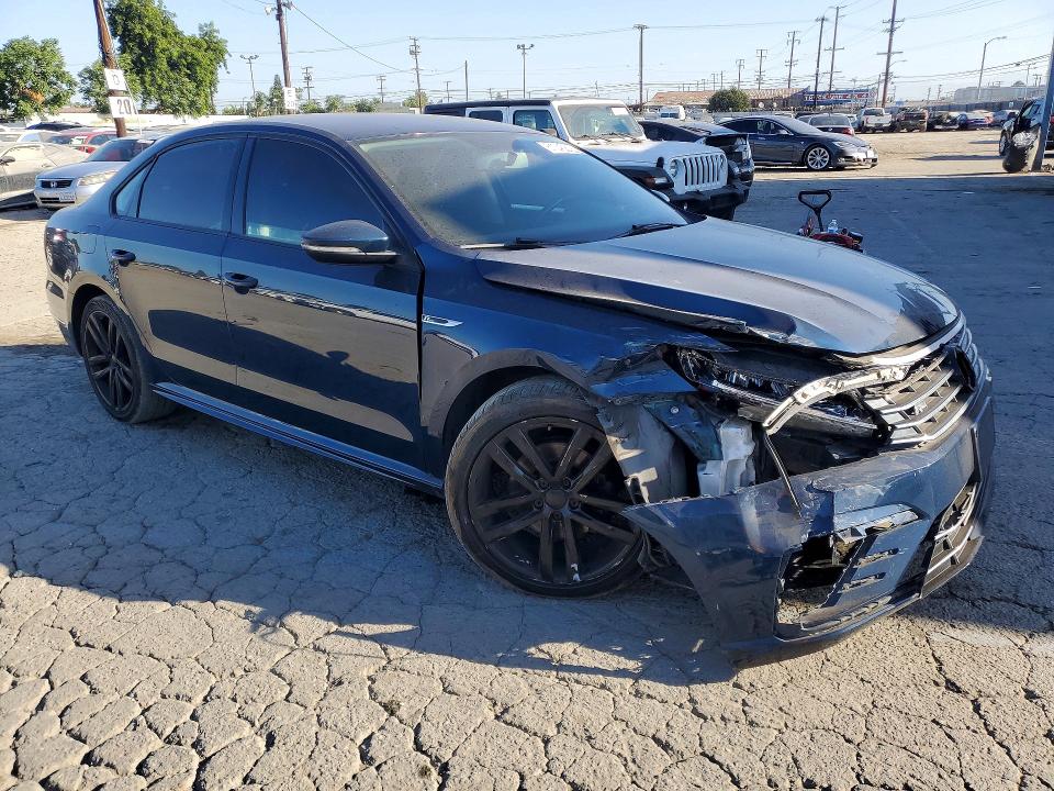 2018 Volkswagen Passat მანქანა იყიდება აუქციონზე, vin: 1VWAA7A34JC016718, აუქციონის ნომერი: 61045816