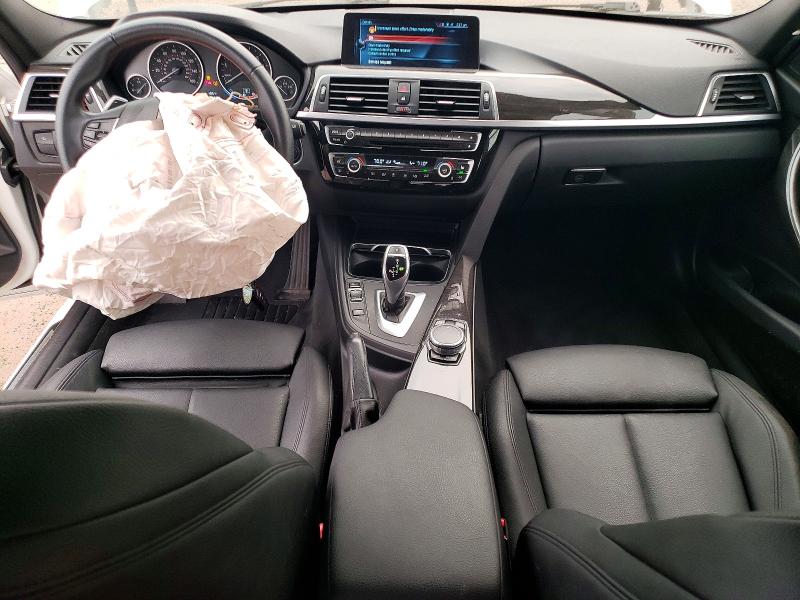 2017 Bmw 330 მანქანა იყიდება აუქციონზე, vin: WBA8K3C55HK678696, აუქციონის ნომერი: 60931336