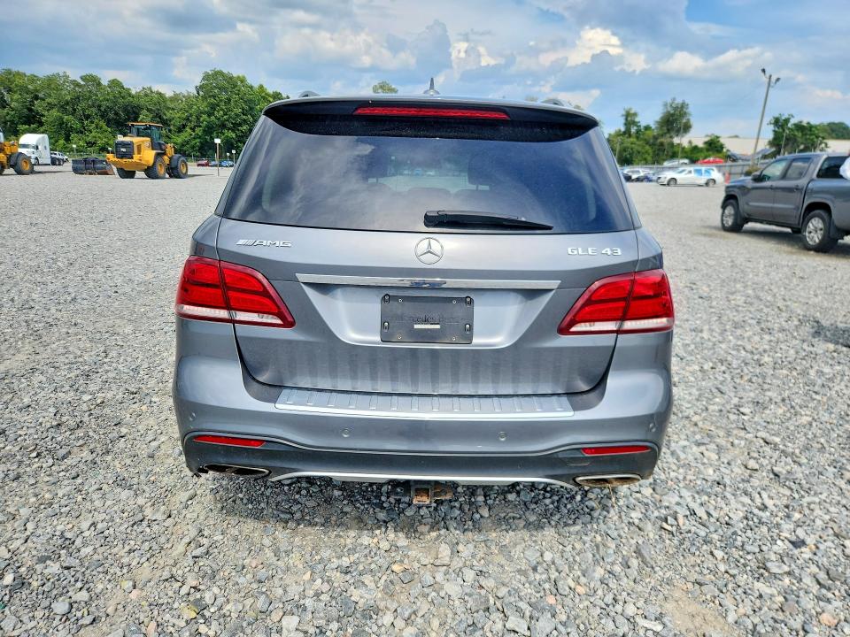 Продажа на аукционе авто 2018 Mercedes-benz Gle, vin: 4JGDA6EB6JB129504, номер лота: 61015936