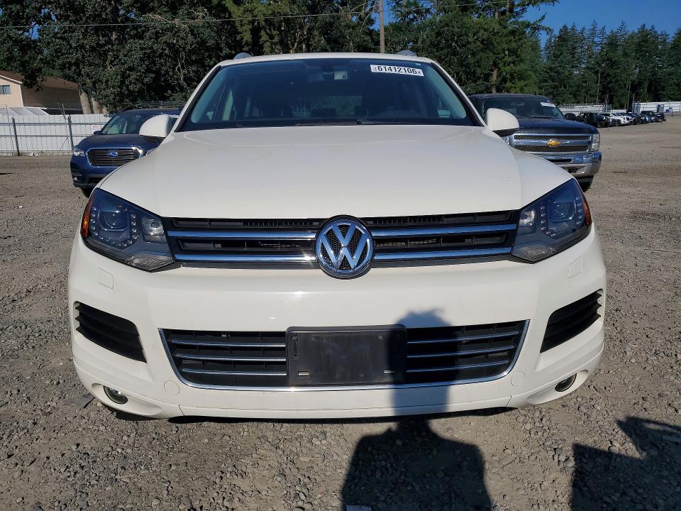 Продажа на аукционе авто 2011 Volkswagen Touareg, vin: WVGFF9BP5BD001384, номер лота: 61412106
