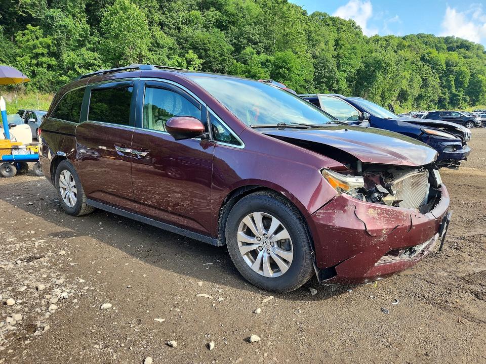 61487816 :رقم المزاد ، 5FNRL5H4XFB105609 vin ، 2015 Honda Odyssey مزاد بيع