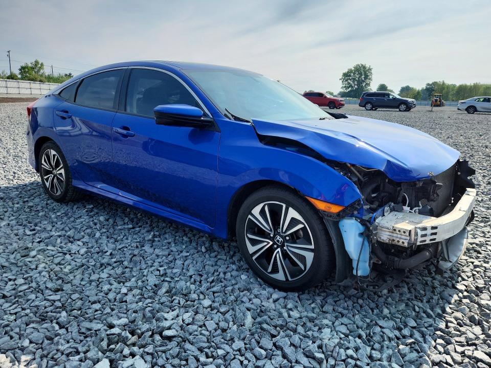 60712396 :رقم المزاد ، 19XFC1F79GE210156 vin ، 2016 Honda Civic مزاد بيع
