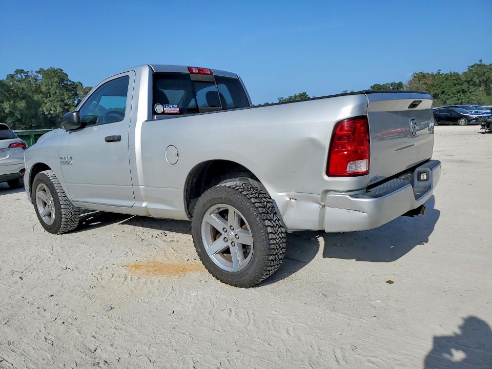 60432606 :رقم المزاد ، 3C6JR6AG0FG559603 vin ، 2015 Ram 1500 مزاد بيع