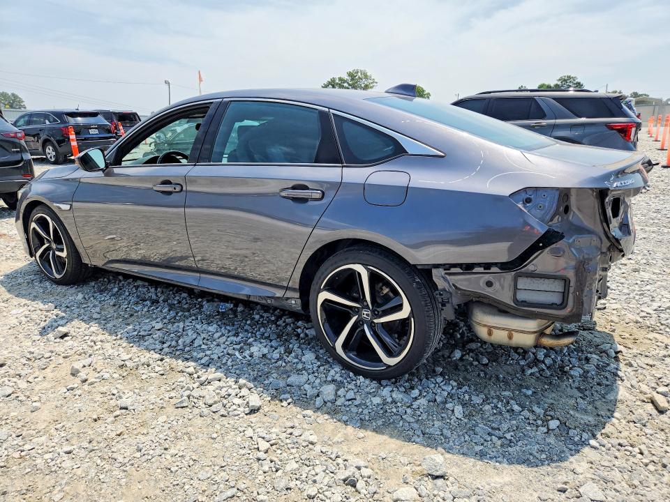 62746816 :رقم المزاد ، 1HGCV1F32JA093090 vin ، 2018 Honda Accord مزاد بيع