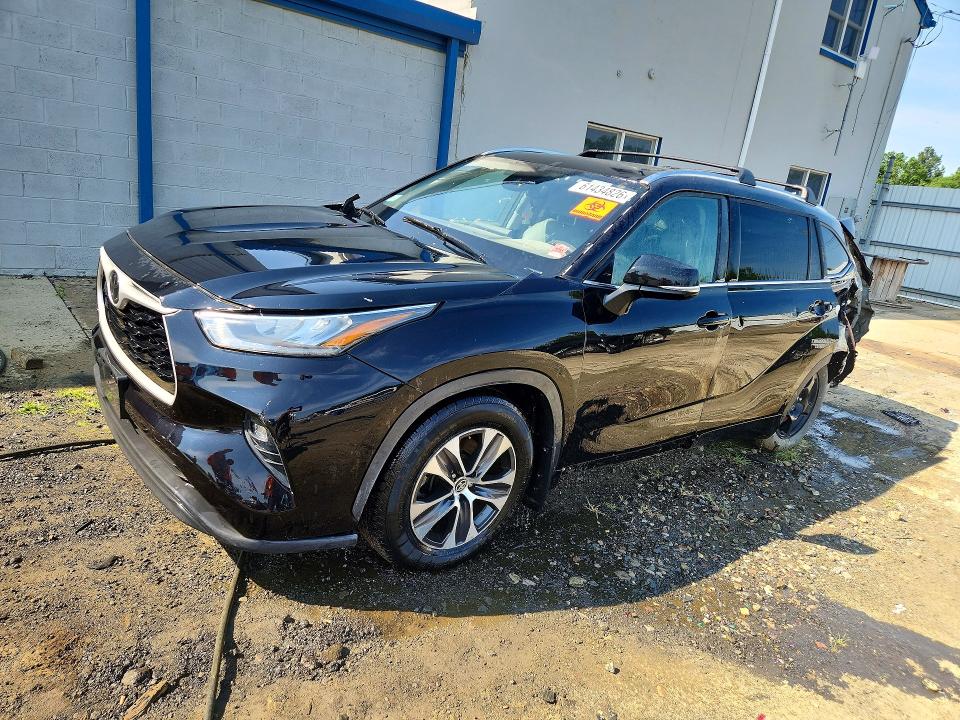 Продажа на аукционе авто 2020 Toyota Highlander, vin: 5TDHZRBH8LS503177, номер лота: 61434826