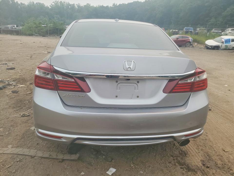 Продажа на аукционе авто 2017 Honda Accord, vin: 1HGCR2F88HA002579, номер лота: 61531856