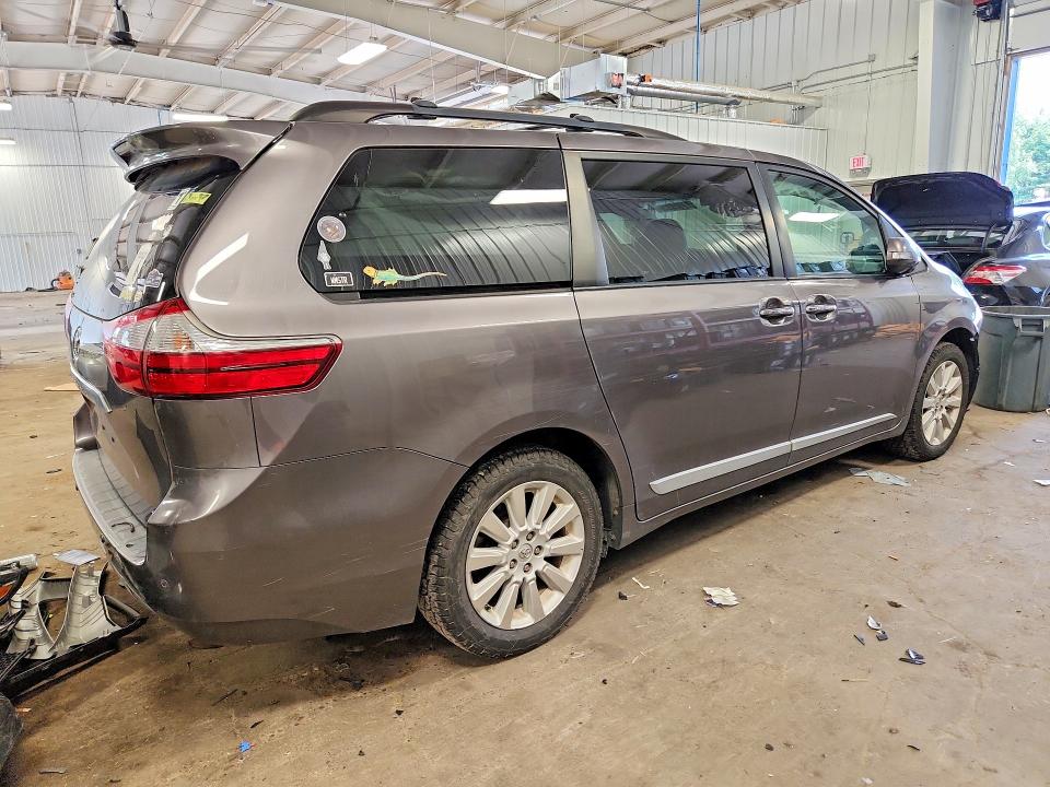 59609326 :رقم المزاد ، 5TDDK3DC0FS095389 vin ، 2015 Toyota Sienna مزاد بيع