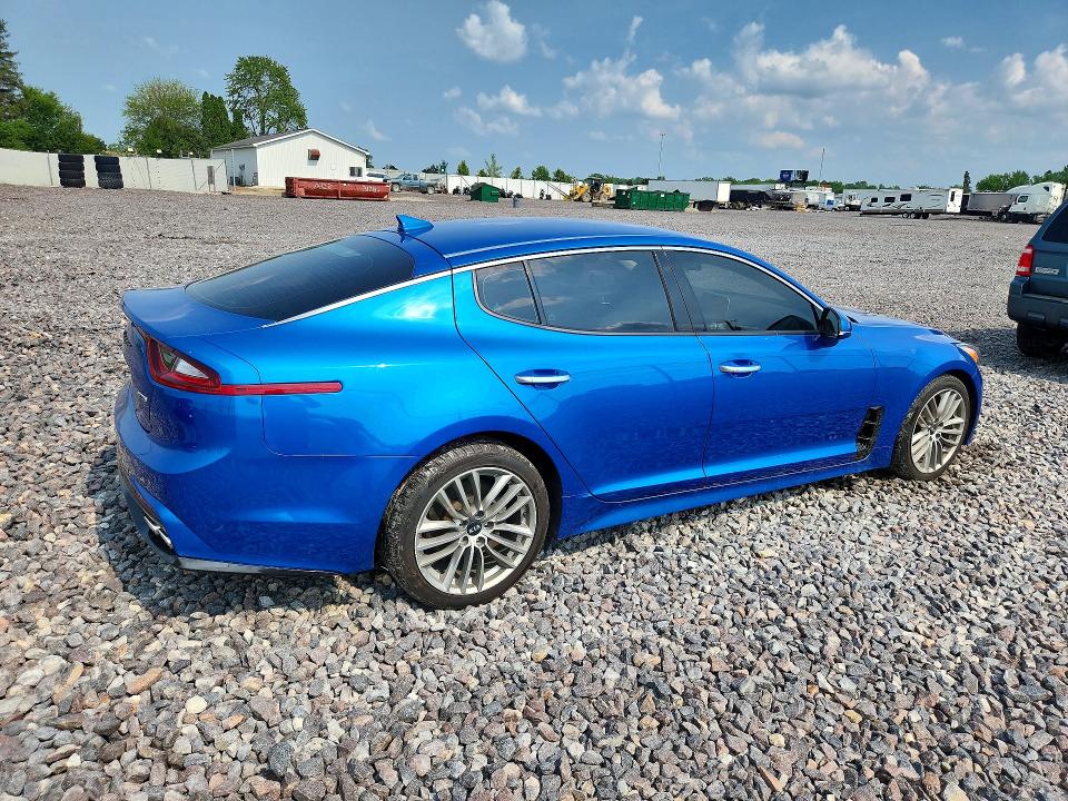 61369956 :رقم المزاد ، KNAE15LA6J6041300 vin ، 2018 Kia Stinger مزاد بيع
