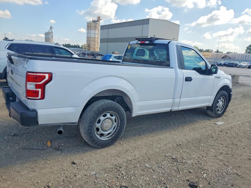 57896956 :رقم المزاد ، 1FTMF1CB9JKC03090 vin ، 2018 Ford F150 مزاد بيع
